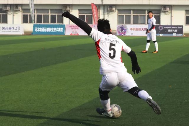 英超-萨拉赫传射迪亚斯破门 利物浦5-0西汉姆联